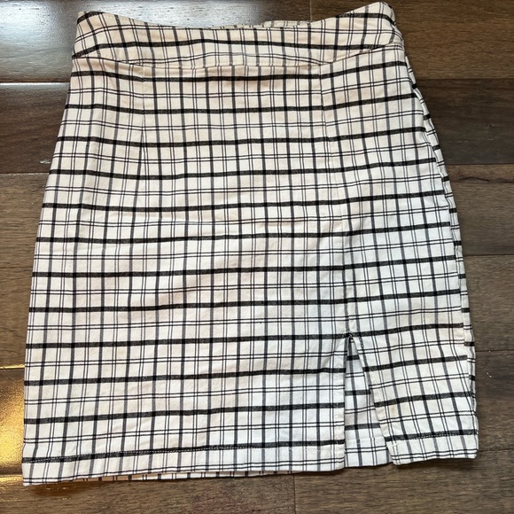Checkered pencil mini skirt - Picture 1 of 3